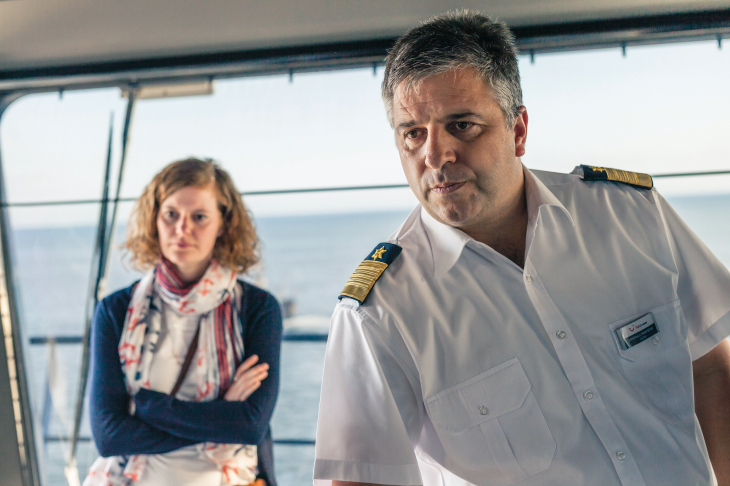 Lucienne Damm und der Kapitän der Mein Schiff 3