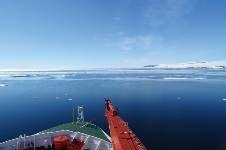 Photo: Hereon/Hanna Joerss Polarstern View to the sea